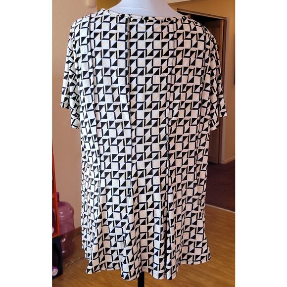 Cocomo Womens Blouse Plus 2X Geometric Print Stretch SS Pullover Mature Normcore - Picture 7 of 7